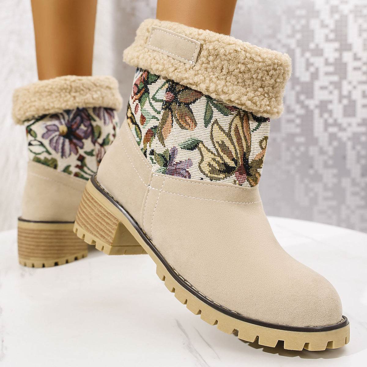 Bottes de neige pour femmes, brodées de fleurs, style ethnique, plateforme à talon carré épais, mi-tube, chaudes et rembourrées de coton - LA TendanceStore multi service