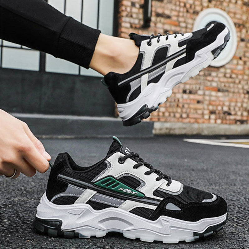 Men's Casual Mesh Lace-up Sports Shoes in Black and White