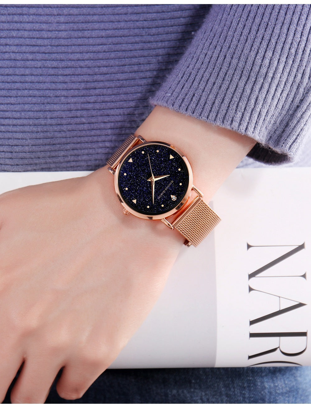 Montre à quartz simple et étanche pour femmes, avec cadran étoilé