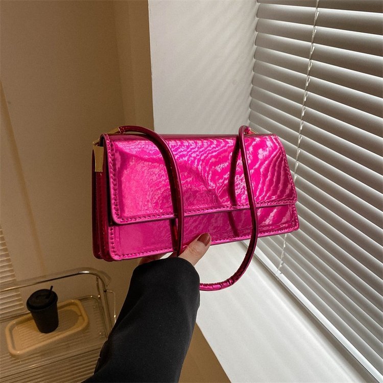 Fashionable and trendy portable small square bag, western style, bright as paint