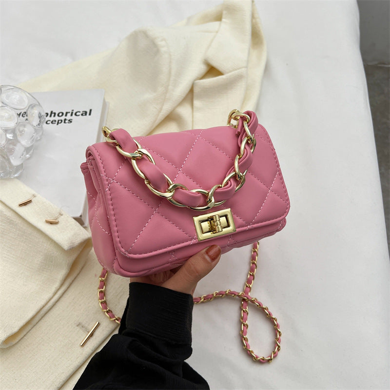 Simple and fashionable rhombic chain small square bag with high sensitivity