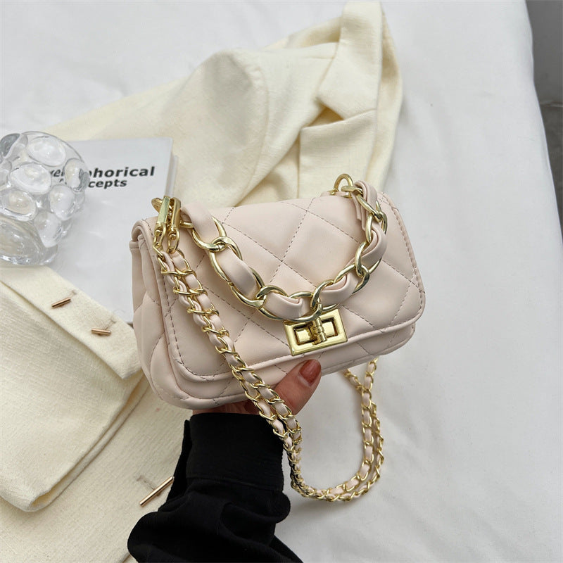 Simple and fashionable rhombic chain small square bag with high sensitivity