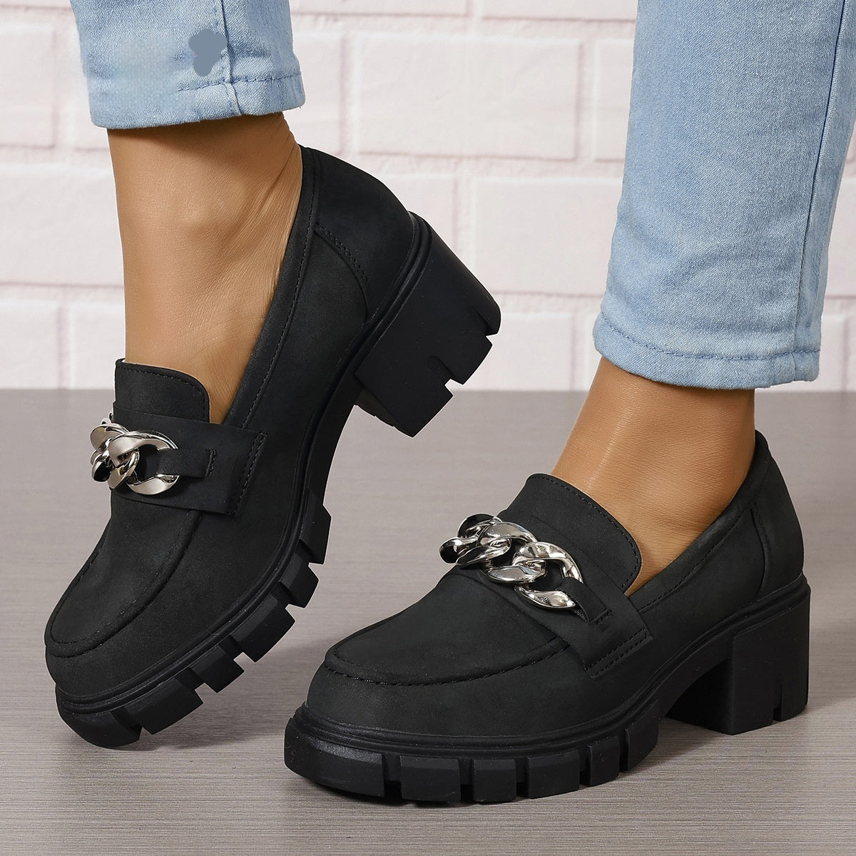 Plus Size Women Fashion Shoes with Chain