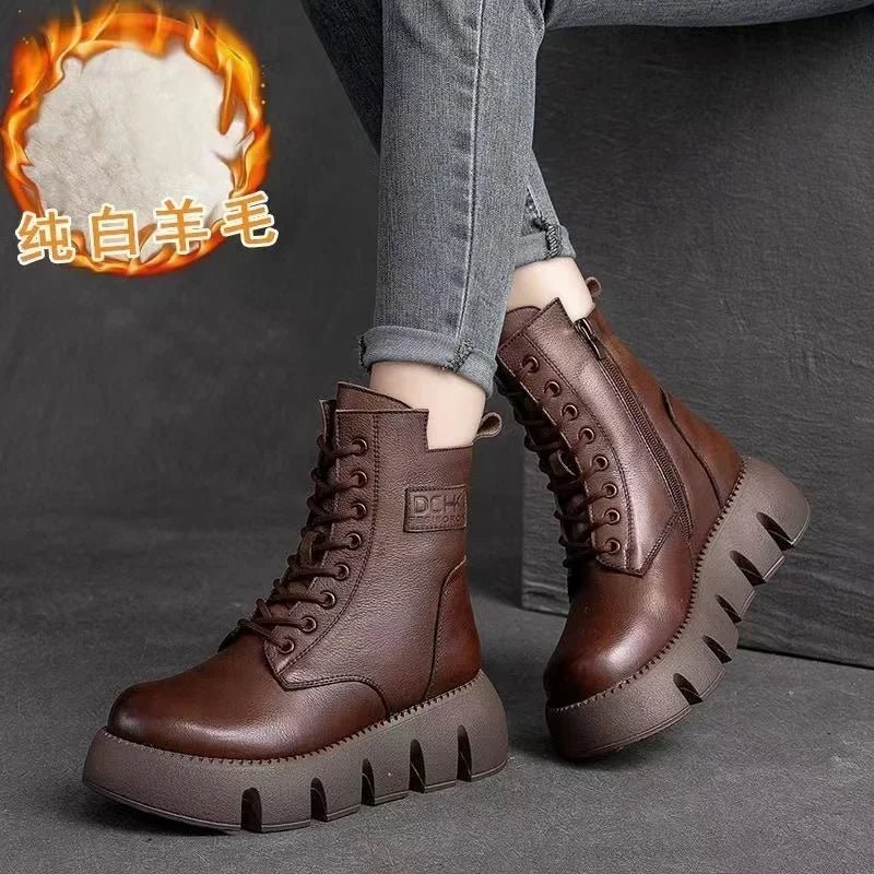 Bottes de neige rembourrées courtes en peluche pour femmes, cuir véritable, coton, semelle optique, chaussures chaudes pour femmes, hiver 2024 LA TendanceStore multi service