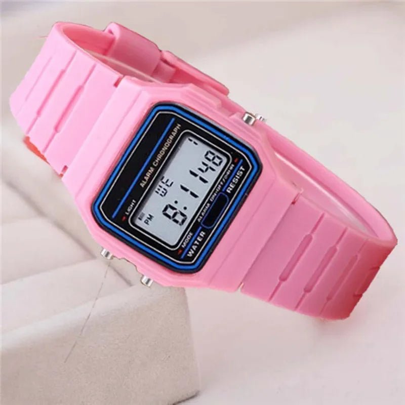 Montre Électronique Carrée pour Couples – Étanche, LED, Sport, 6 Styles LA TendanceStore multi service