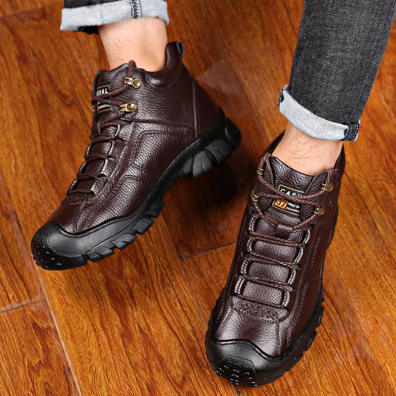 Men's shoes made of first layer leather