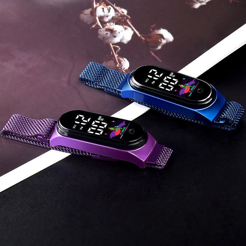 Bracelet et montre à écran tactile coloré et étanche innovant